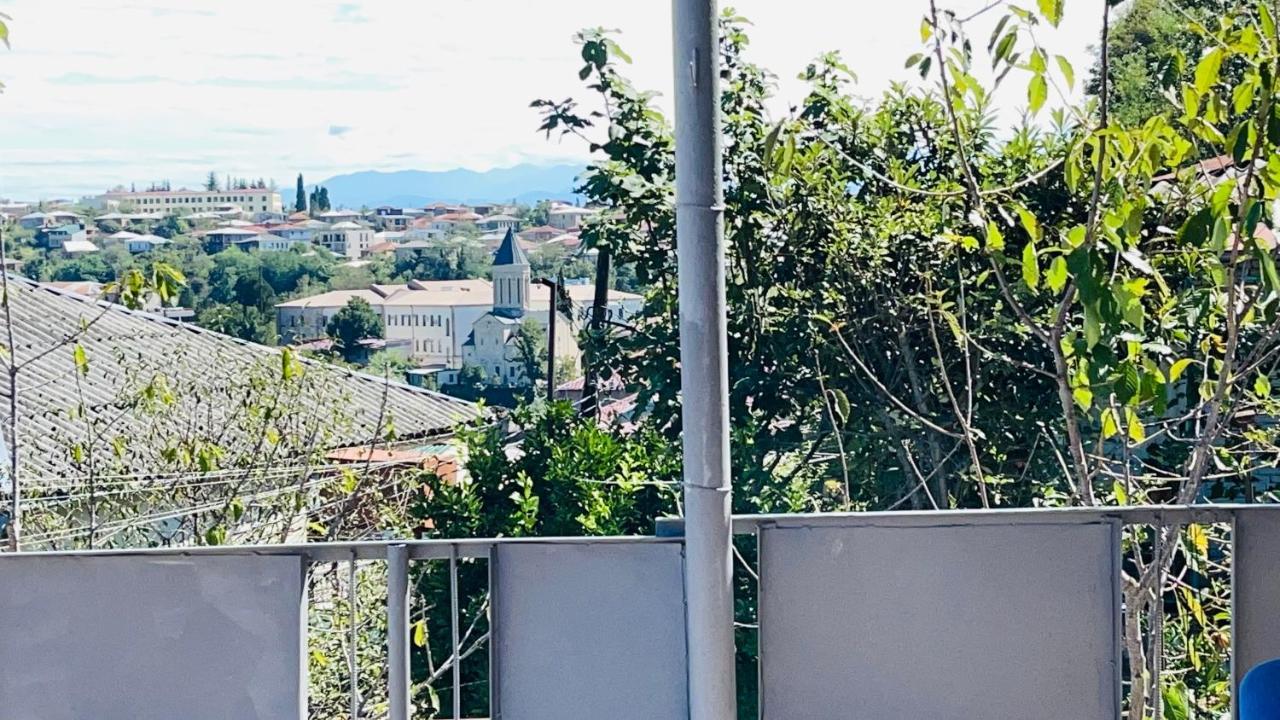 Belas House With Terrace Kutaisi Bagian luar foto